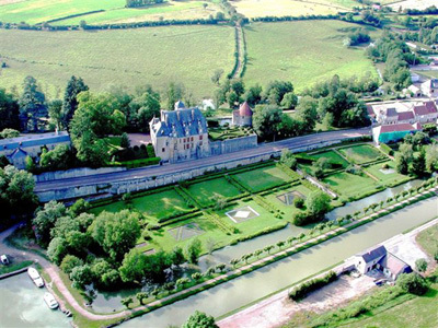 PARC ET JARDINS DU CHÂTEAU DE CHÂTILLON EN BAZOIS