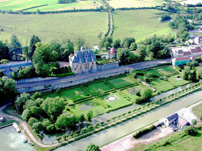 PARC ET JARDINS DU CHÂTEAU DE CHÂTILLON EN BAZOIS